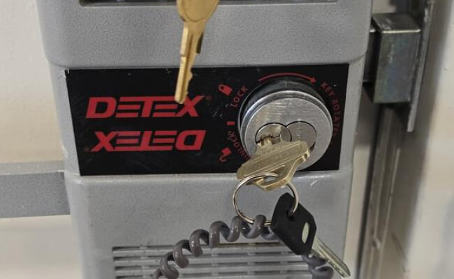 Commercial exit device and keys fitted by a mobile locksmith in Dallas–Fort Worth